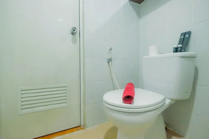 Депок: Comfortable Studio Apartment at Taman Melati near Universitas Indonesia