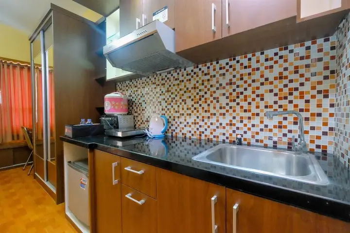 Депок: Comfortable Studio Apartment at Taman Melati near Universitas Indonesia