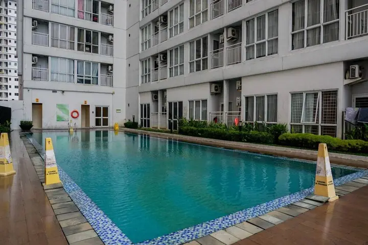 Депок: Comfortable Studio Apartment at Taman Melati near Universitas Indonesia