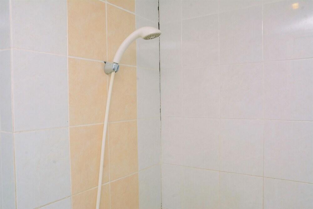 Депок: Affordable Price Studio Apartment at Taman Melati Margonda