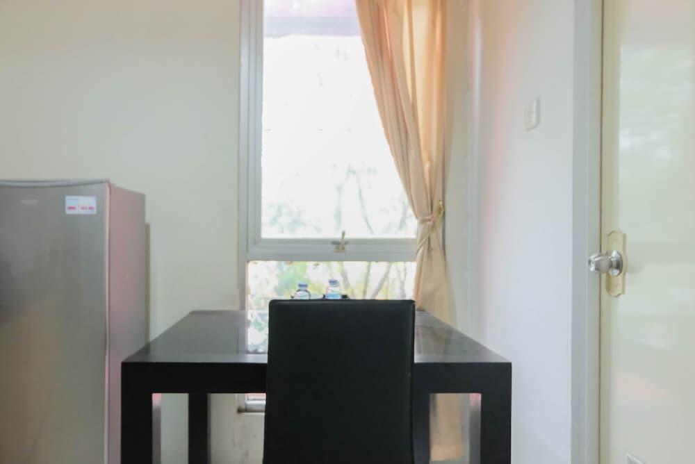 Тангеранг: Best Price Studio at The Habitat Apartment near UPH