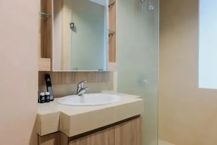 Тангеранг: Studio Apartment with Mall Access at U Residence