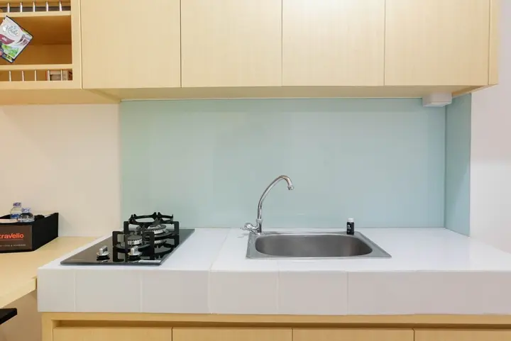 Legok: Comfy Studio Apartment at M-Town Residence near Summarecon Mall