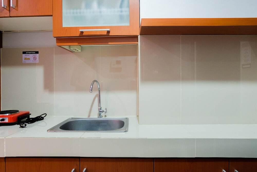 Legok: Minimalist Studio Apartment at Atria Residence