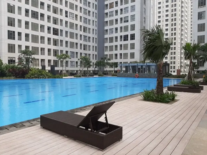 Legok: Cozy Studio Apartment at M-Town Residence near Summarecon Mall