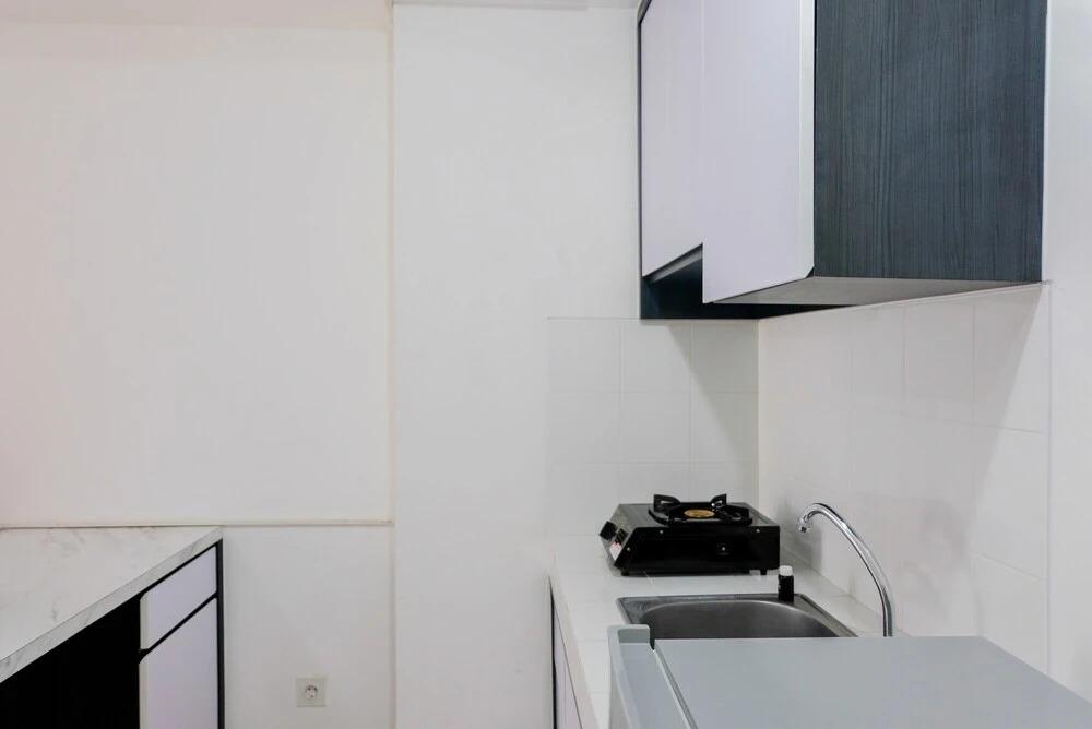 Legok: Super Good Deal 3BR M-Town Apartment by Travelio