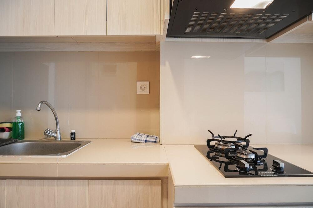 Тангеранг: Cozy Studio Apartment with City View The Nest Puri