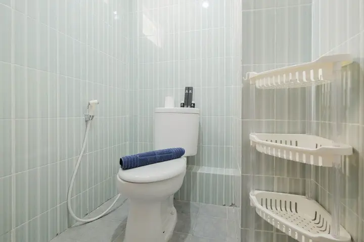 Депок: Homey and Comfy Studio Cinere Resort Apartment