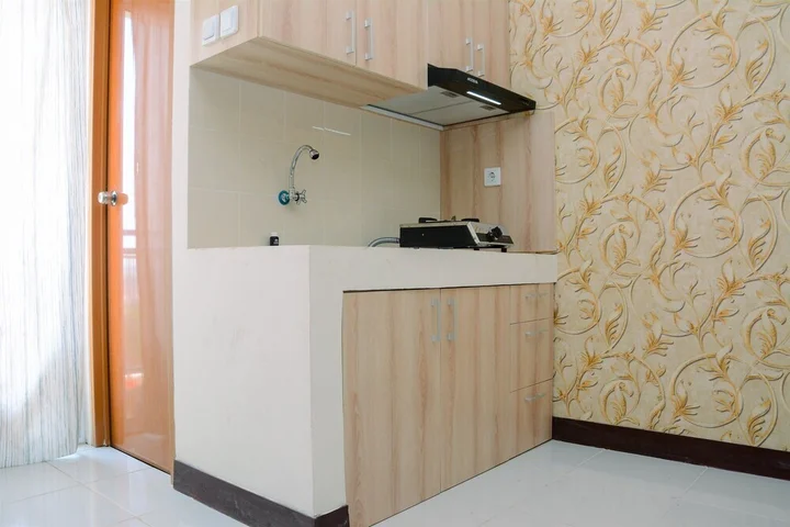 Депок: Minimalist and Convenient Studio Cinere Resort Apartment