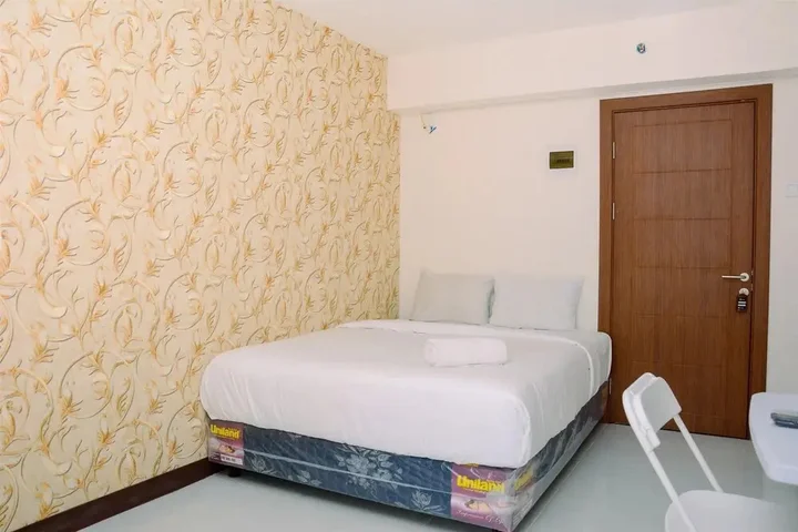 Депок: Minimalist and Convenient Studio Cinere Resort Apartment