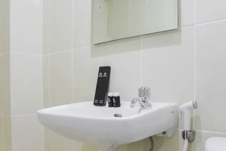 Legok: New Furnished Studio Apartment at M-Town Residence By Travelio