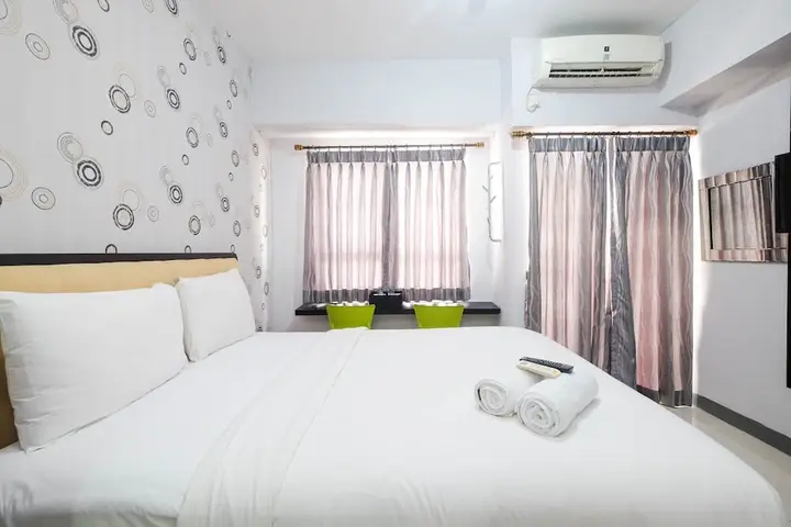 Contemporary Studio Apartment at Taman Melati Margonda By Travelio — фото 1