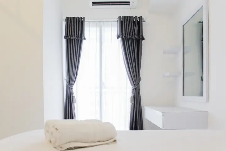 Minimalist 2BR Apartment near Mall at M-Town Residence By Travelio — фото 4