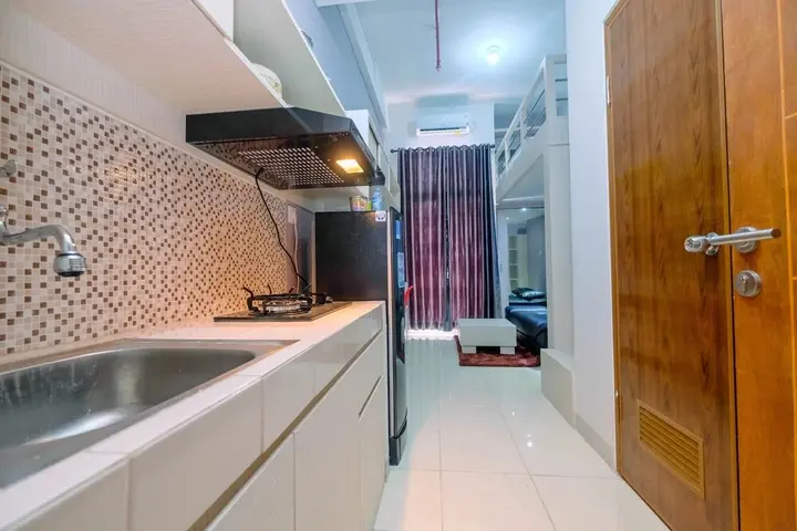 Депок: Minimalist and Stylish Studio Dave Apartment By Travelio