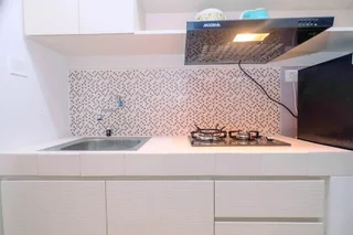 Депок: Minimalist and Stylish Studio Dave Apartment By Travelio