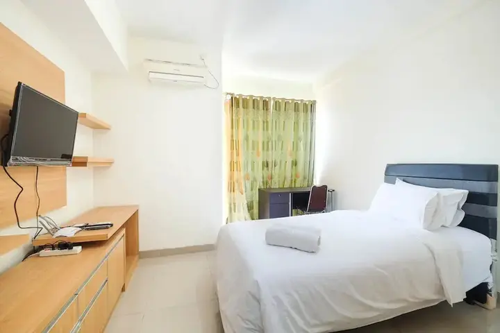 Депок: Cozy Minimalist Studio @ Taman Melati Margonda Apartment By Travelio
