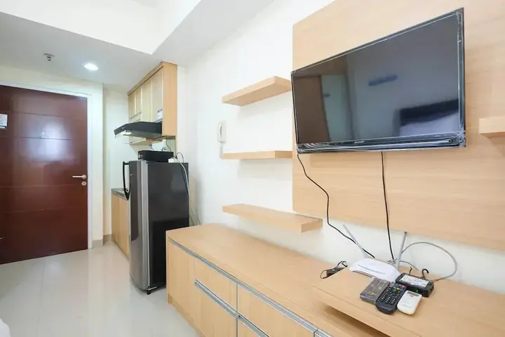 Депок: Cozy Minimalist Studio @ Taman Melati Margonda Apartment By Travelio
