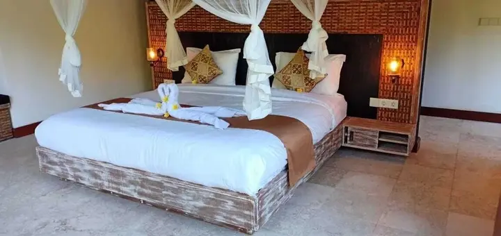 Тойа Бунгках: Tirta Loka Suite