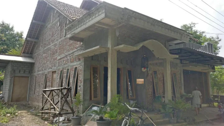Батуретно: Arnymas Homestay Syariah