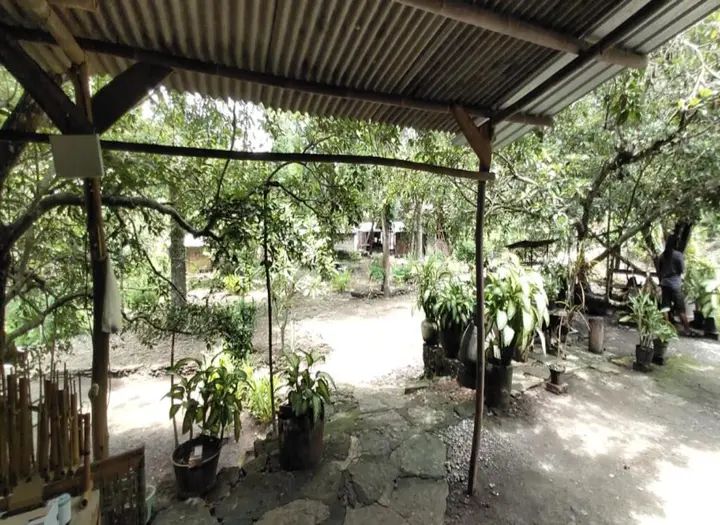 Батуретно: Homestay Sawo Manis Syariah
