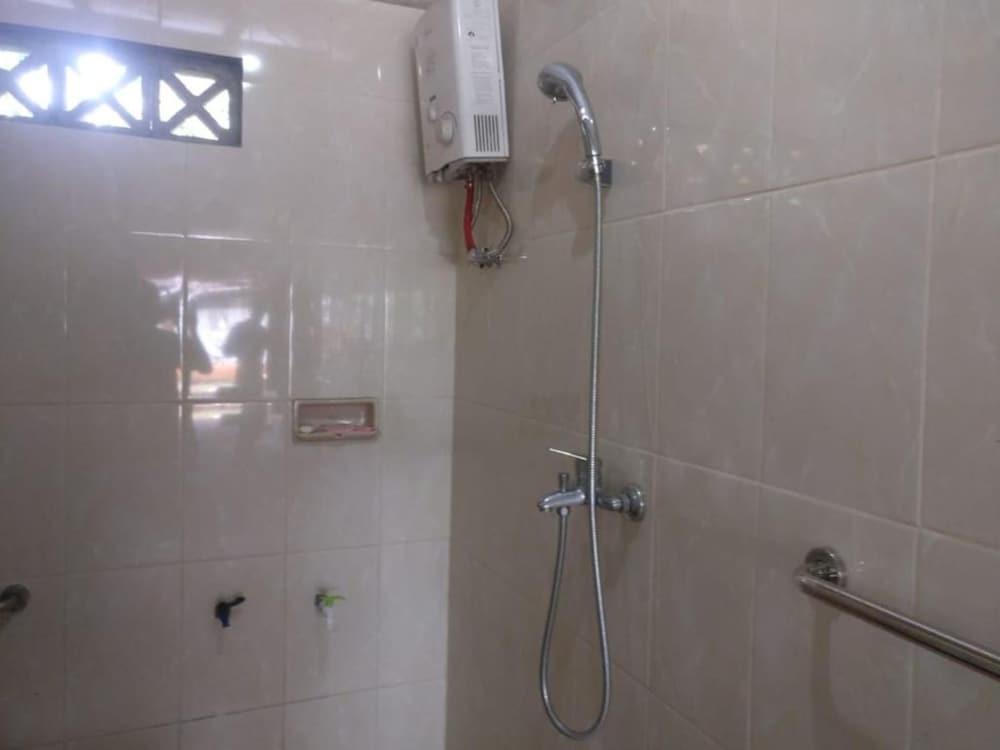Батуретно: Homestay An-Nur - Hostel