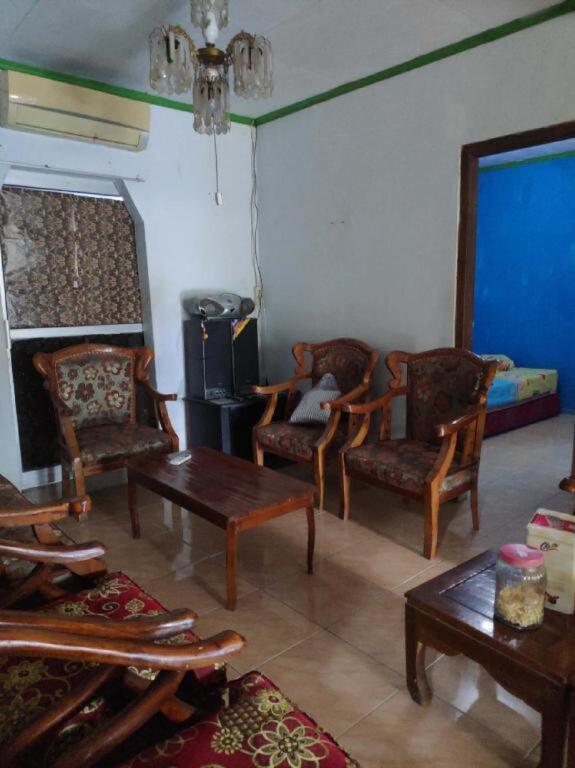 Батуретно: Gini Homestay