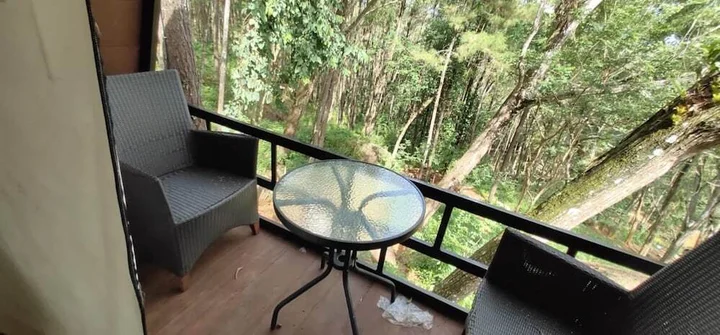 Батуретно: Seribu Batu Songgo Langit Resort & Camp