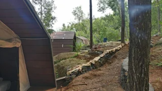 Батуретно: Seribu Batu Songgo Langit Resort & Camp