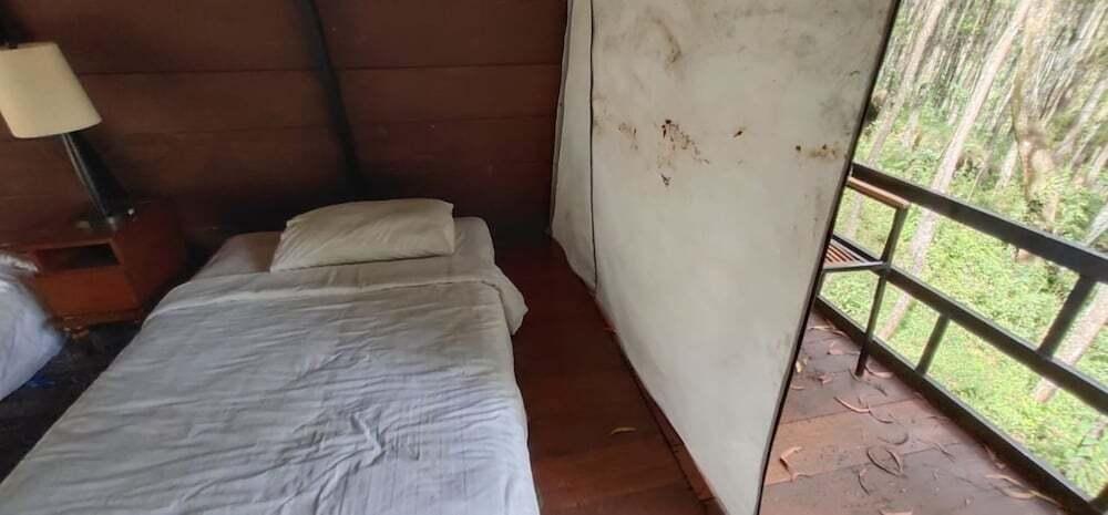 Батуретно: Seribu Batu Songgo Langit Resort & Camp