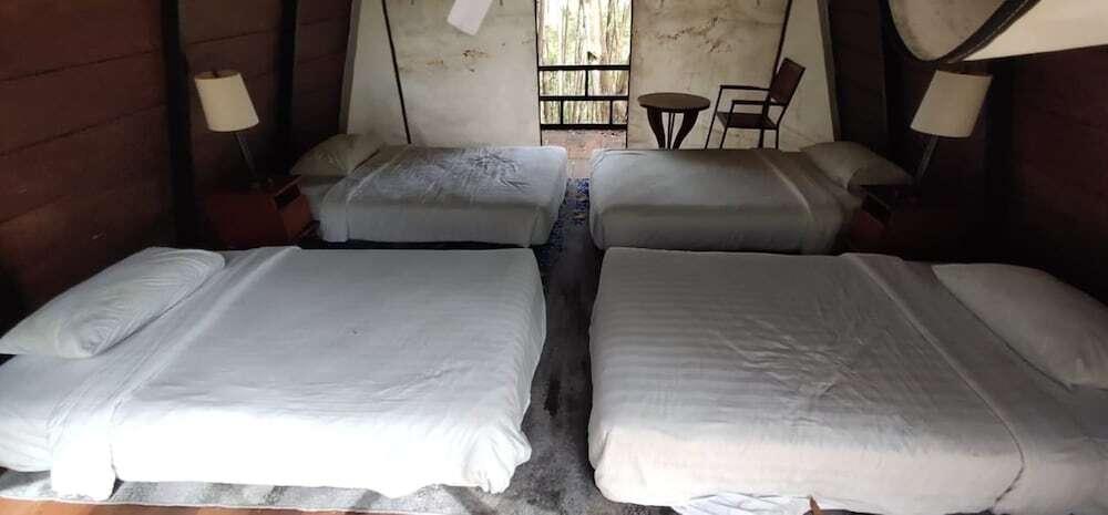 Батуретно: Seribu Batu Songgo Langit Resort & Camp