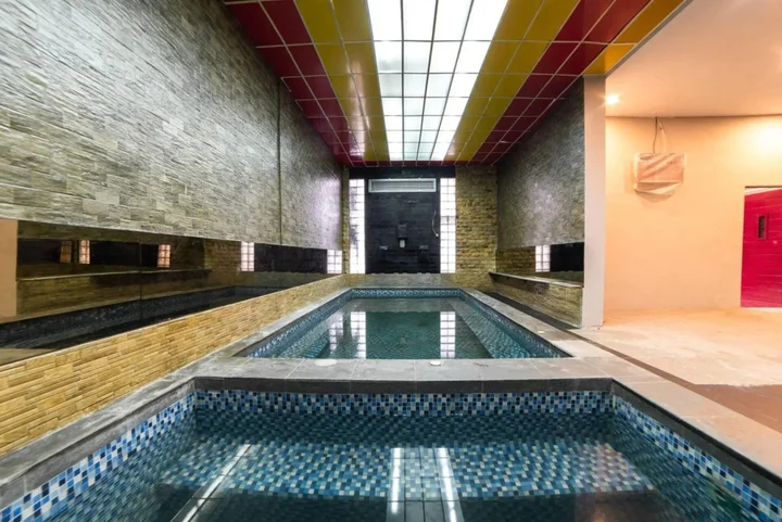 Медан: Glamour Hotel and Spa