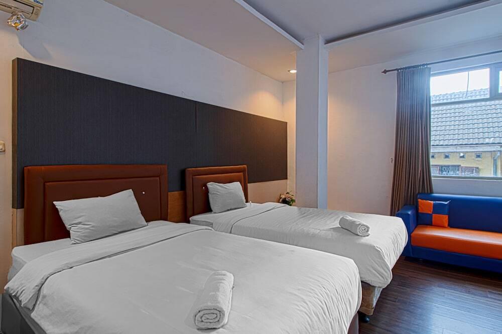 Медан: Scala Inn