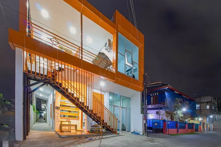 Депок: Wisma Sarjana Plus