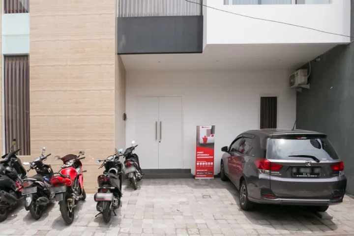 Семаранг: RedDoorz Syariah near Lapangan Pancasila Simpang Lima