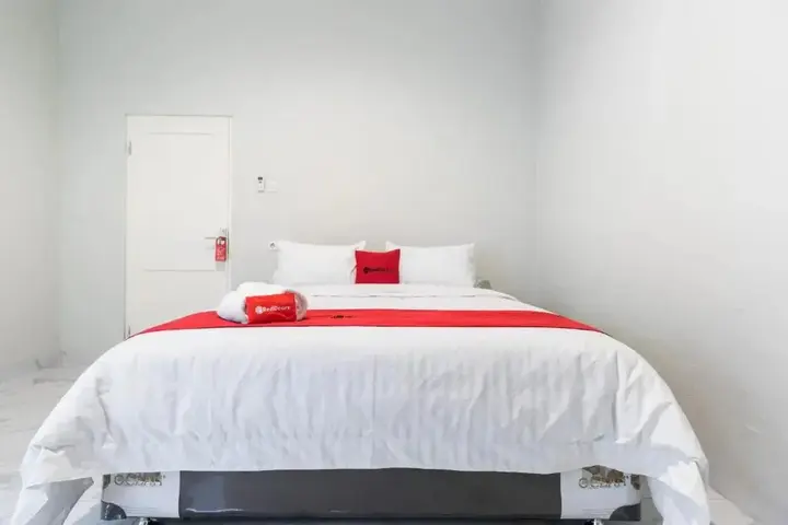 Медан: RedDoorz Plus near RS USU Medan 2