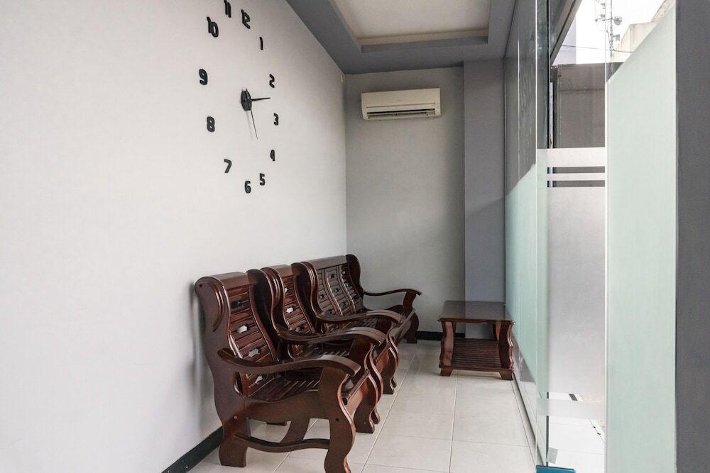 Медан: RedDoorz Plus near Millenium ICT Centre Medan 2
