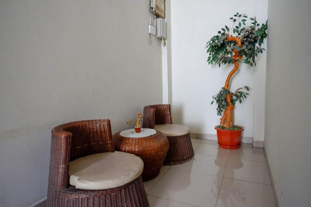 Палу: RedDoorz @ Hotel Bumi Palupy