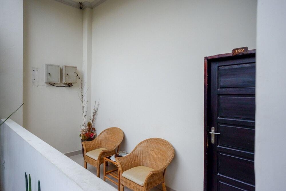 Палу: RedDoorz @ Hotel Bumi Palupy