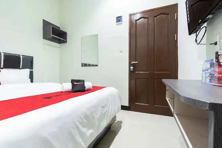 RedDoorz near Medan Amplas — фото 5
