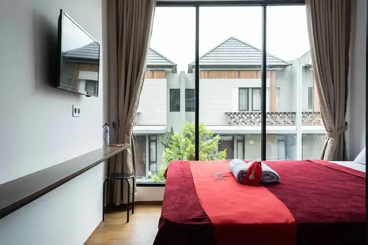 Legok: RedDoorz Plus near ICE BSD 2