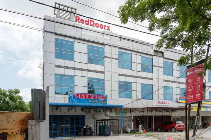 Медан: RedDoorz near Manhattan Square Medan