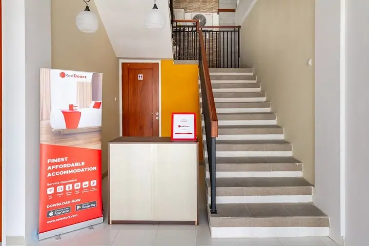 Сурабая: RedDoorz Syariah @ Kebraon