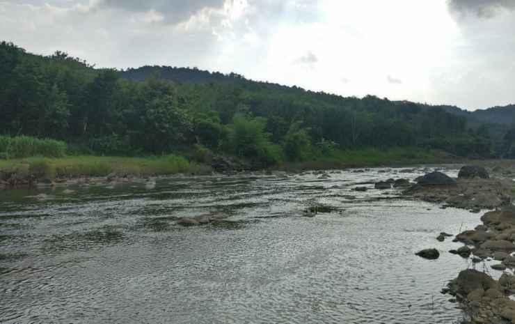 Батуретно: Camping Ground Kali Oya