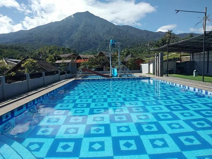 Читарингул: Kampung Istal Bogor
