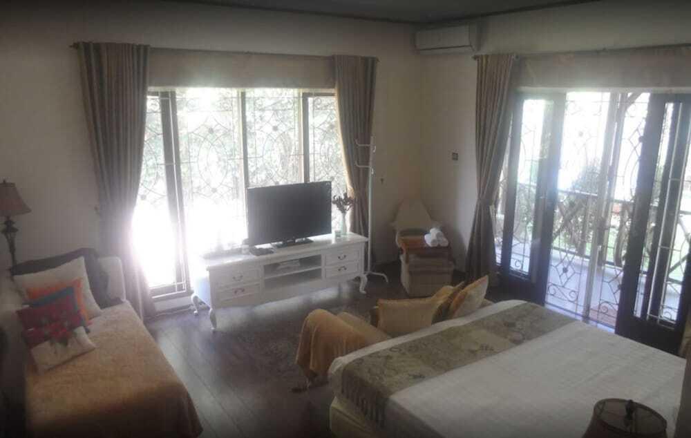 Читарингул: D'Kiara House
