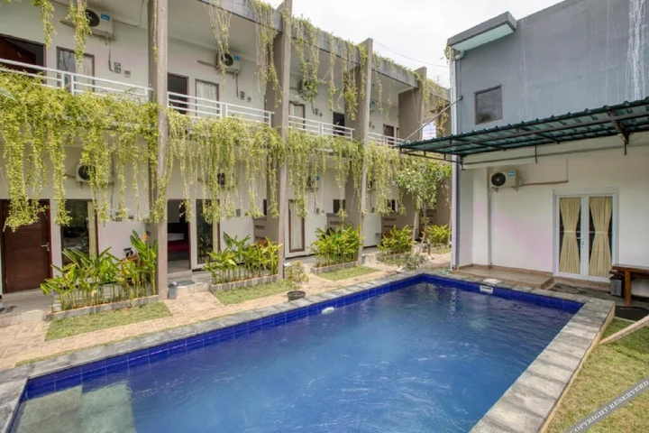 Беноа: RedDoorz near Exit Toll Nusa Dua