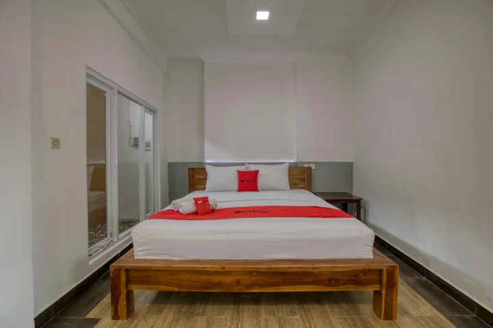 Беноа: RedDoorz near Exit Toll Nusa Dua