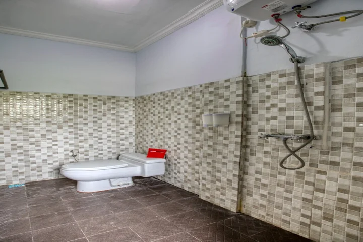 Беноа: RedDoorz near Exit Toll Nusa Dua