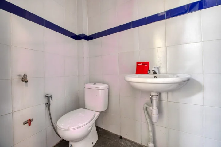 Беноа: RedDoorz near Exit Toll Nusa Dua