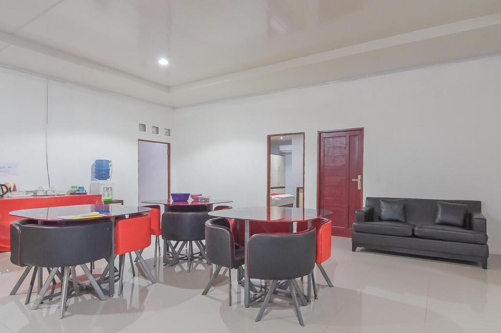 Палангкарая: RedDoorz Syariah @ Jalan Tjilik Riwut